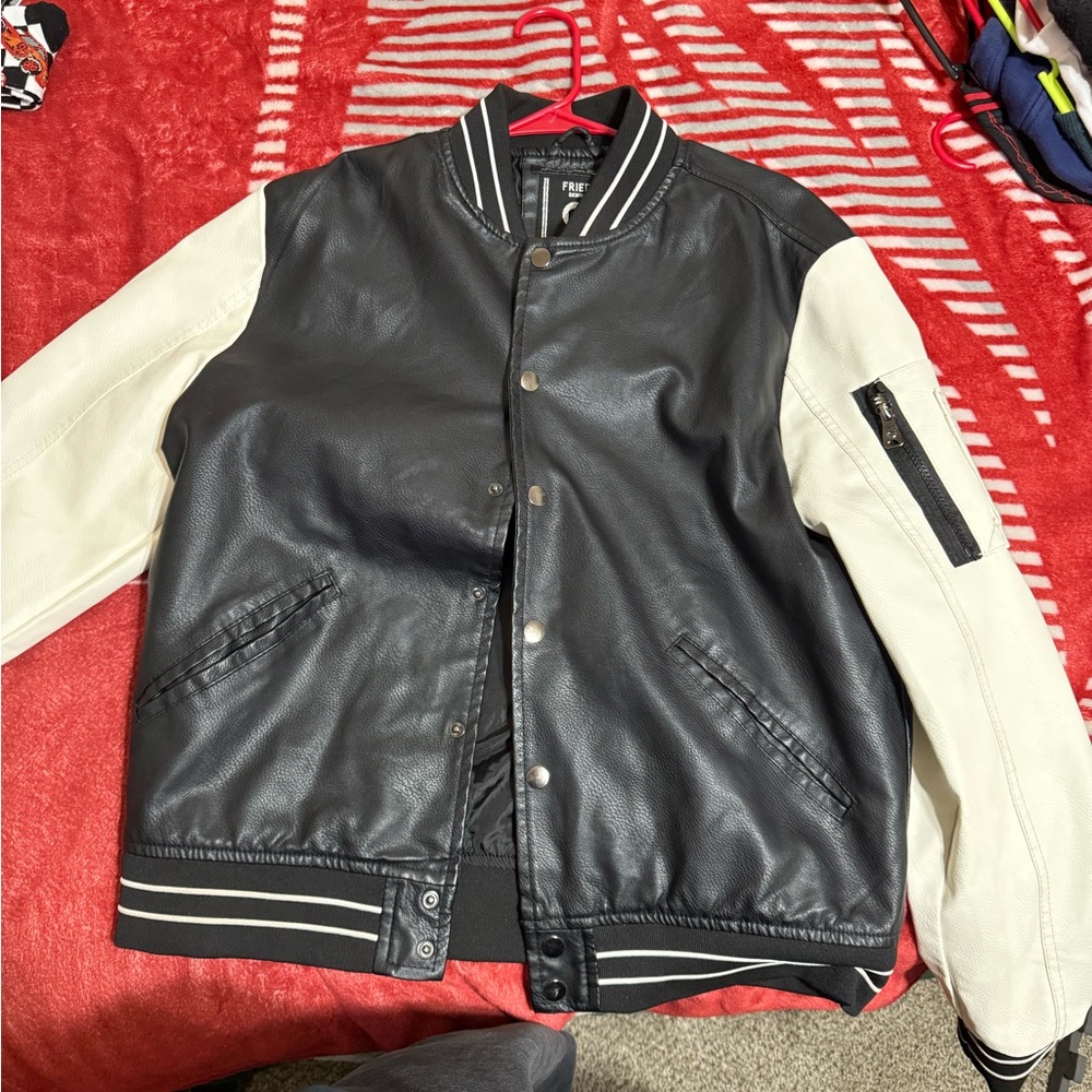 Pelle Pelle Black and White Bomber Jacket with Ribbed Cuffs